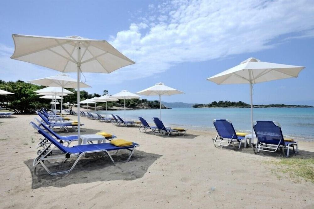 Aks Hinitsa Bay Hotel Porto Heli Exterior photo